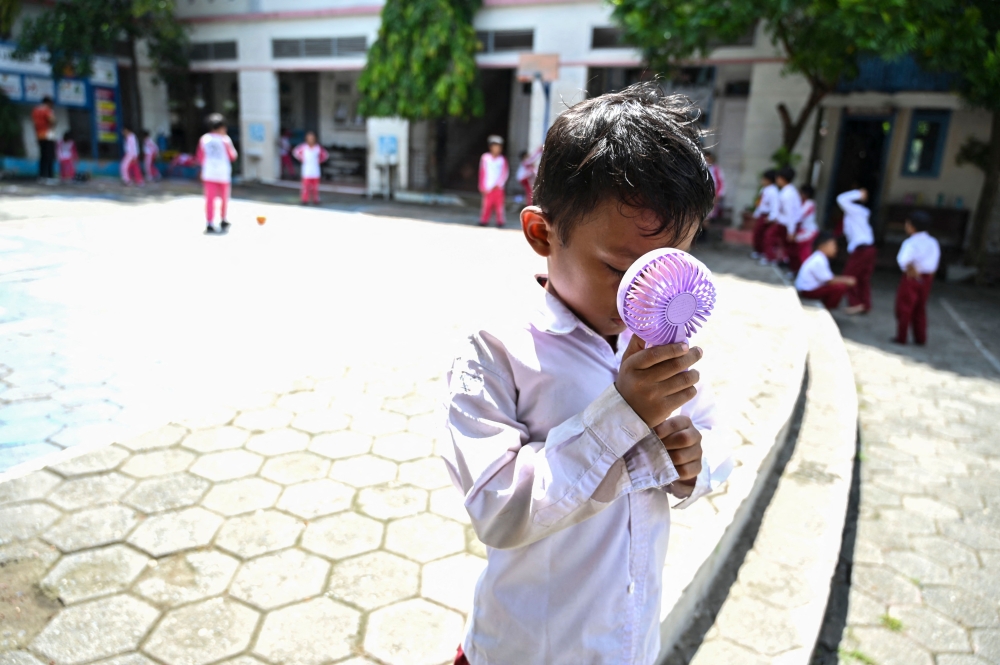 Designing Educational Institutions for Ease and Originality